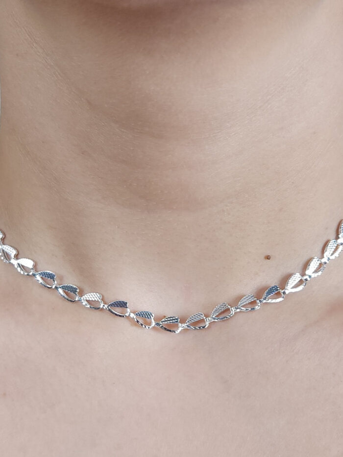 Gargantilha chocker elo vazado
