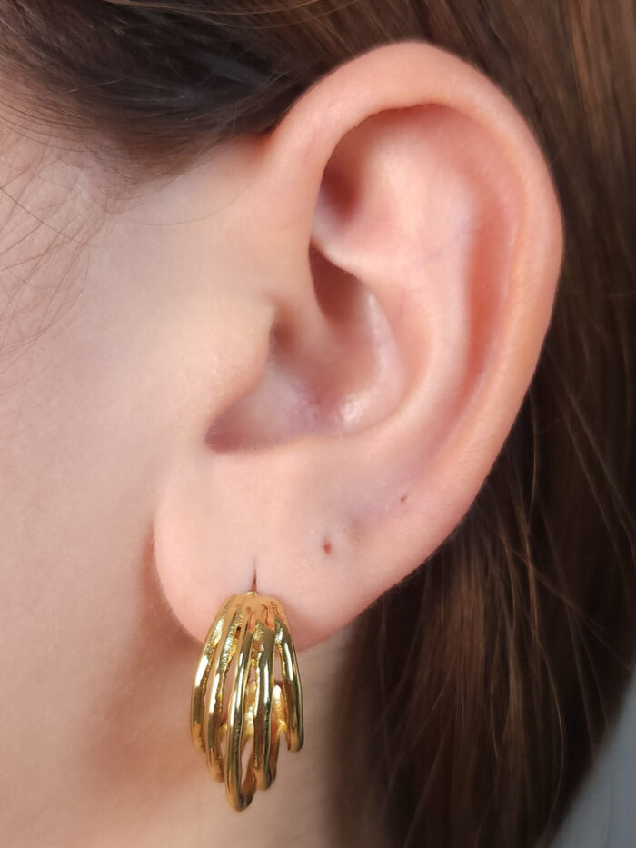 Brinco cinco fios boleado