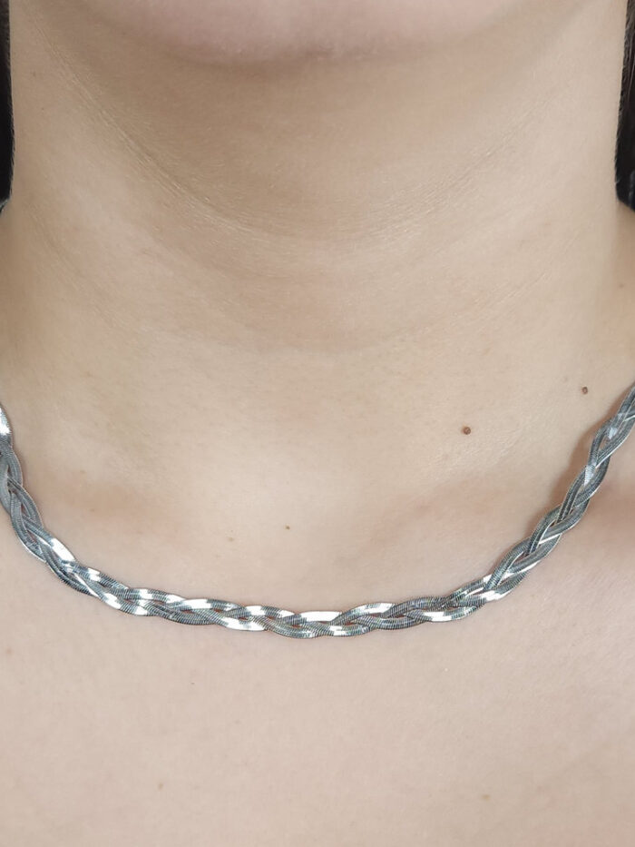 Gargantilha choker trançada