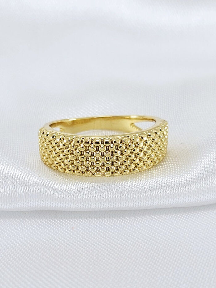 Anel com detalhe fosco