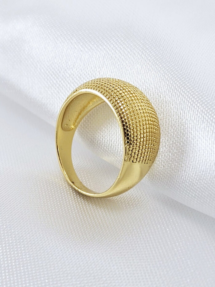 Anel pontilhado fosco