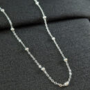 Gargantilha chocher com bola prateada