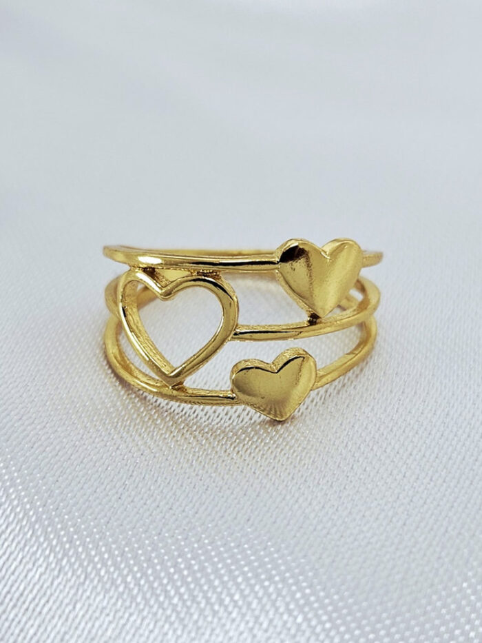 Anel três fios com corações chapeado e vazado