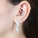 Brinco fio duplo com pedra navete