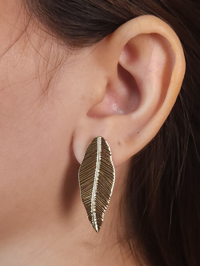 Brinco folha detalhada