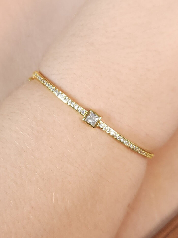 Bracelete ponto de luz quadrado fio cravejado