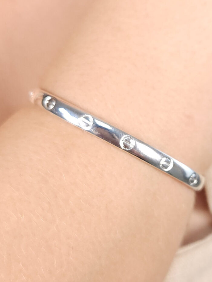 Bracelete detalhe cartier