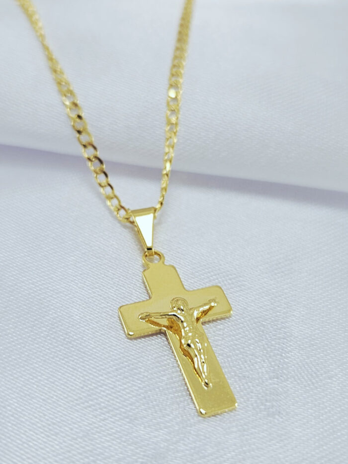 Gargantilha  com cruxifixo