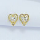 Brinco coração fio cravejado com pedra cristal