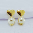 Brinco base coração com pérola pêndulo