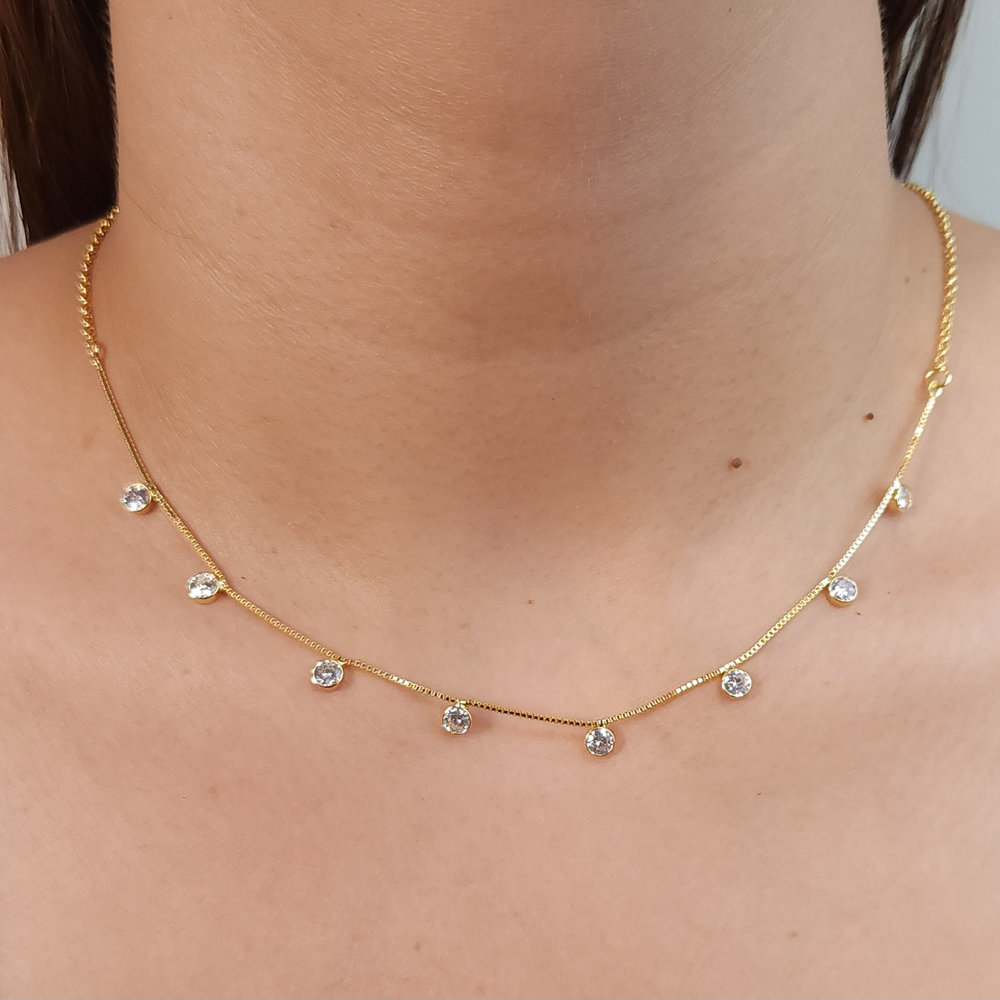 Gargantilha choker com pedras cristal