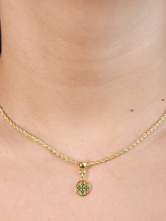 Gargantilha choker elo baininha com trevo