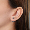 Brinco duo bolas prateadas