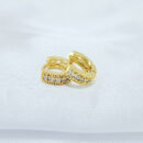 Argola cravejada com cristais fechado