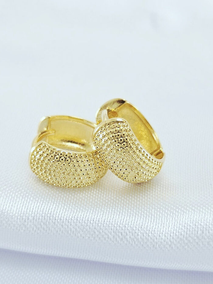 Argola boleada detalhe fosco