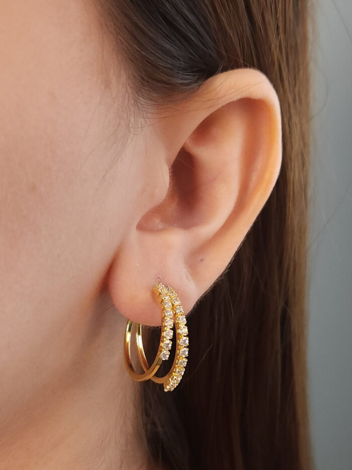 Brinco argola faixa dupla cravejada