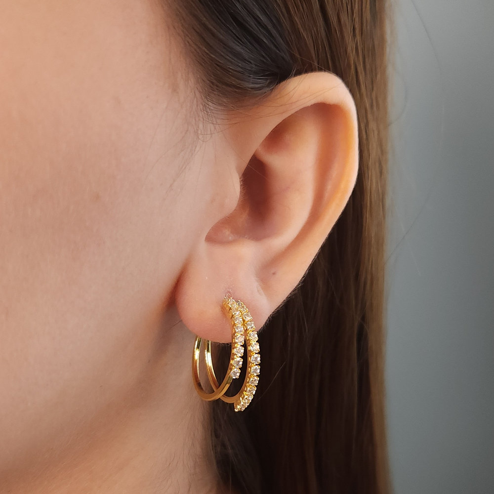 Brinco argola faixa dupla cravejada