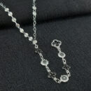 Gargantilha elo redondo chapeado pêndulo trevo vazado preto