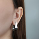 Brinco argola gota chapeada