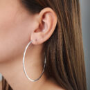 Argola aberta prateada