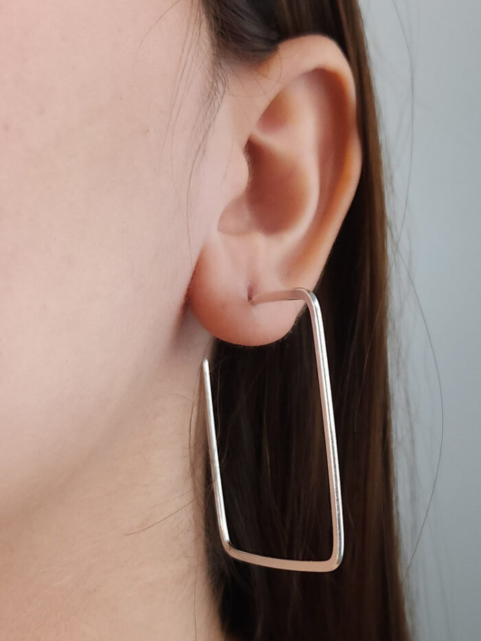 Argola aberta fio quadrado