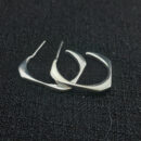 Brinco argola quadrada liso