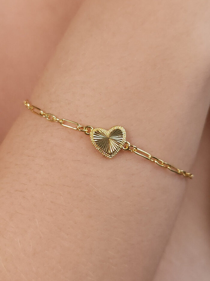 Pulseira com coração chapeado