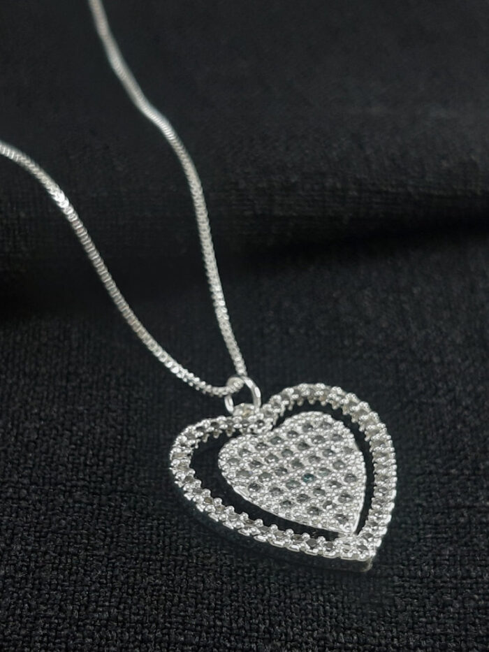 Gargantilha coração cravejado