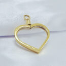 Pingente relicário formato coração