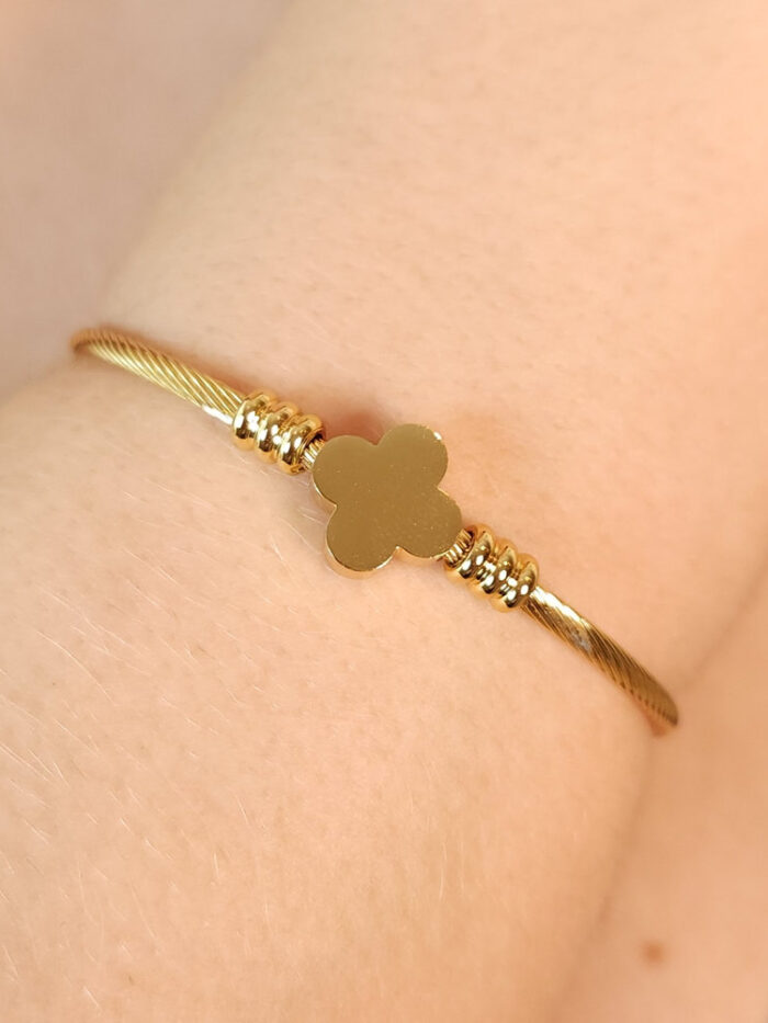 Bracelete Regulável trevo chapeado dourado