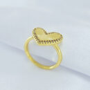 Anel coração detalhado