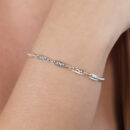 Pulseira elos longo com detalhe em bolinhas