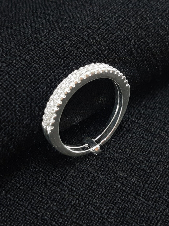 Anel duplo detalhe fio cravejado prateado