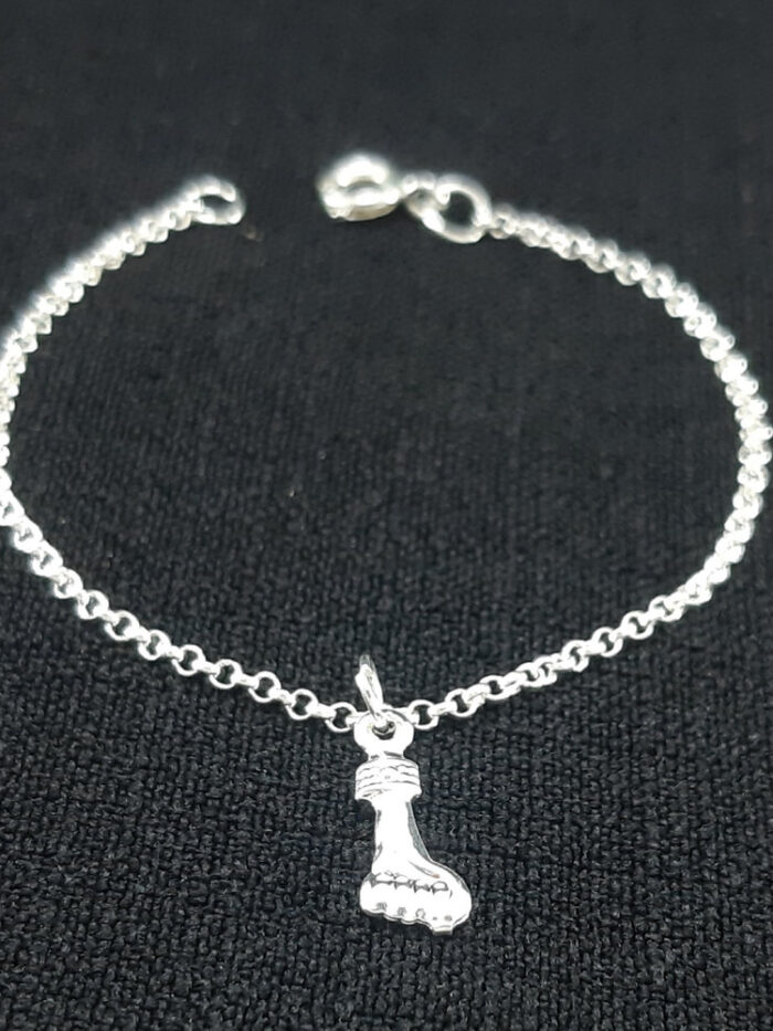 Pulseira infantil com pingente figa