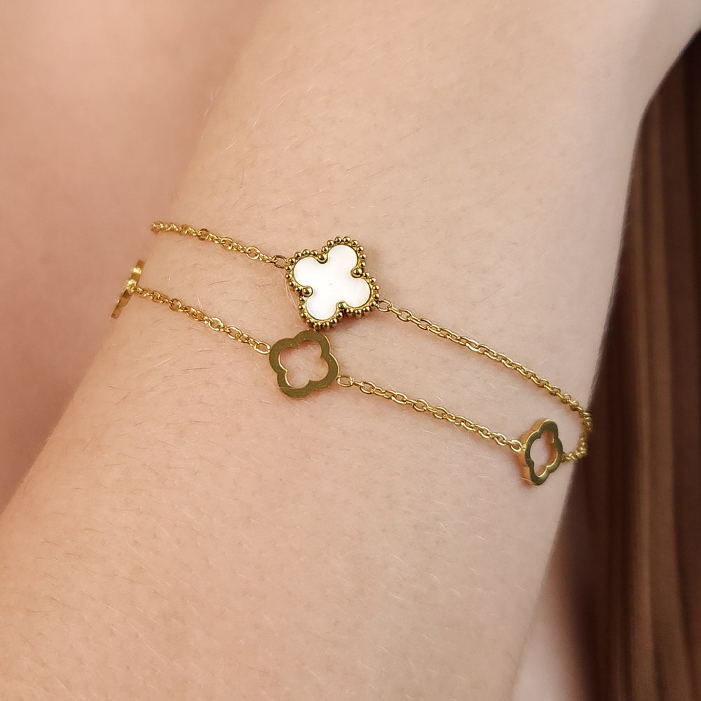 Pulseira dupla trevo branco detalhe vazado