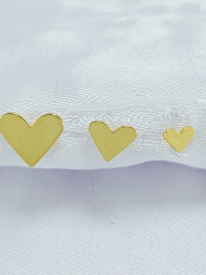 Trio de brincos corações chapeado dourado