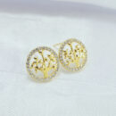 Brinco redondo cravejado com árvore