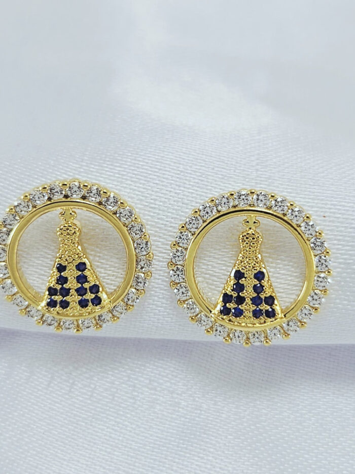 Brinco redondos N.S Aparecida borda cravejada com zircónias