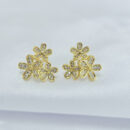 Brinco com flores cravejado cristal