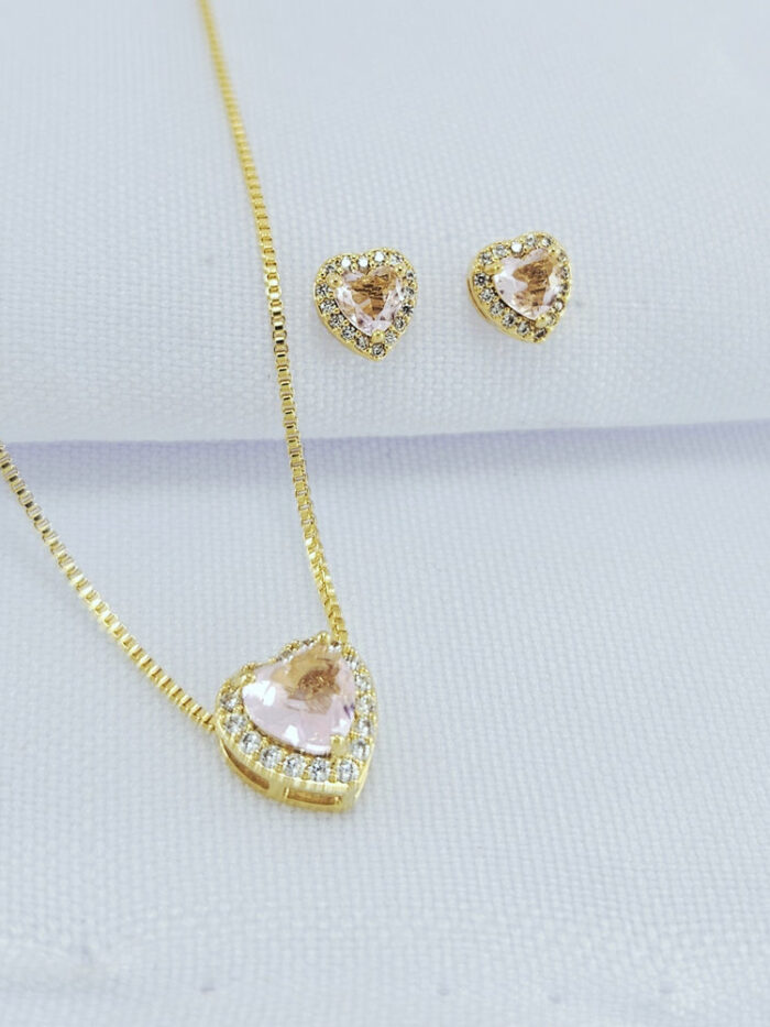 Conjunto coração rosa claro com borda cravejado cristal