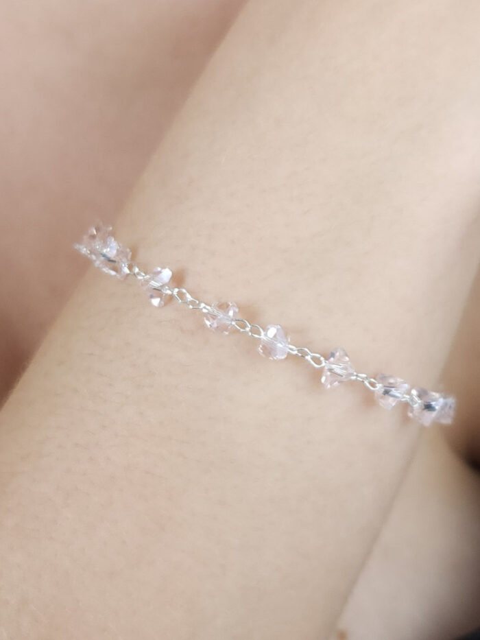 Pulseira com pedras rosa claro