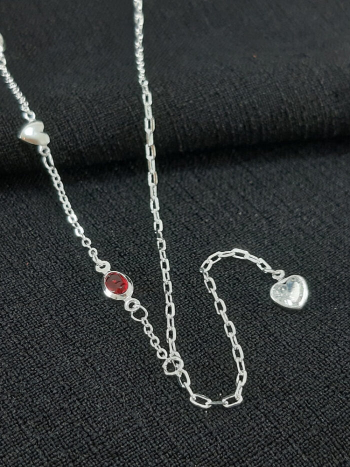 Gargantilha pontos de luz ovais coloridos com coração cristal