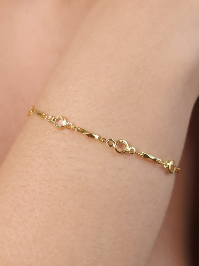Pulseira elo vazado com cristal