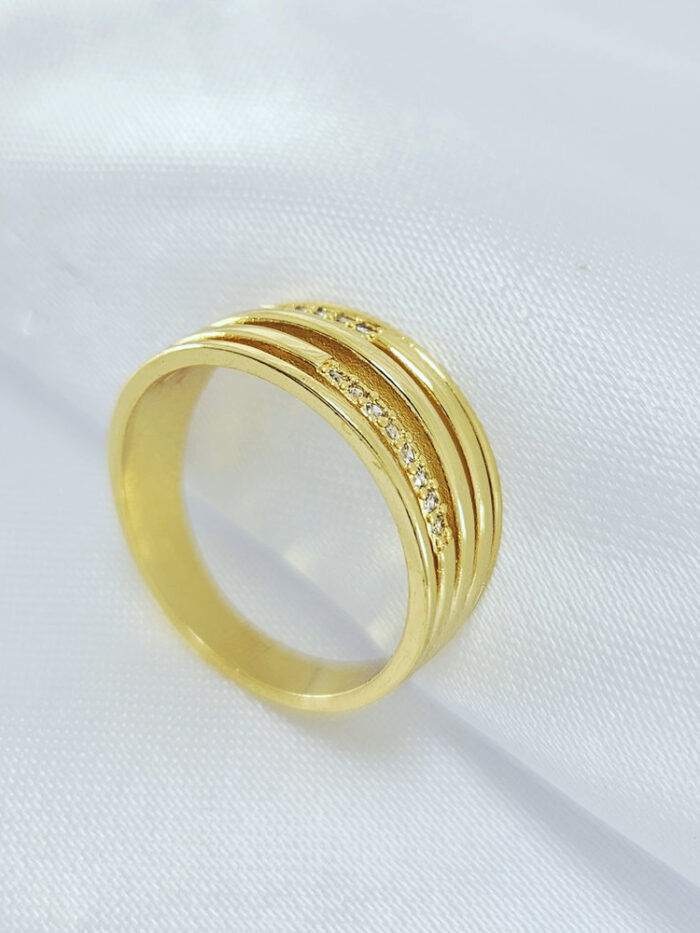 Anel cinco fileiras liso e zircônia cristal