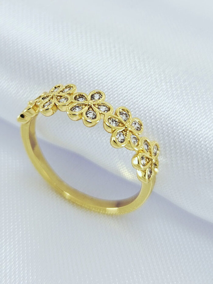 Anel com flores pedras cristal