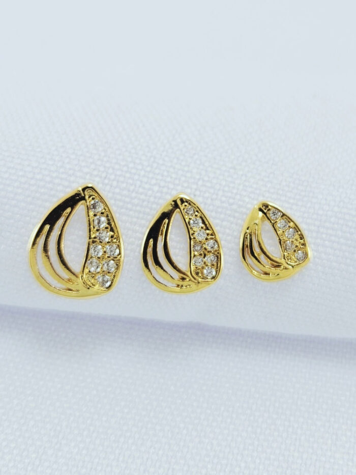 Brinco trio gota cravejada e liso