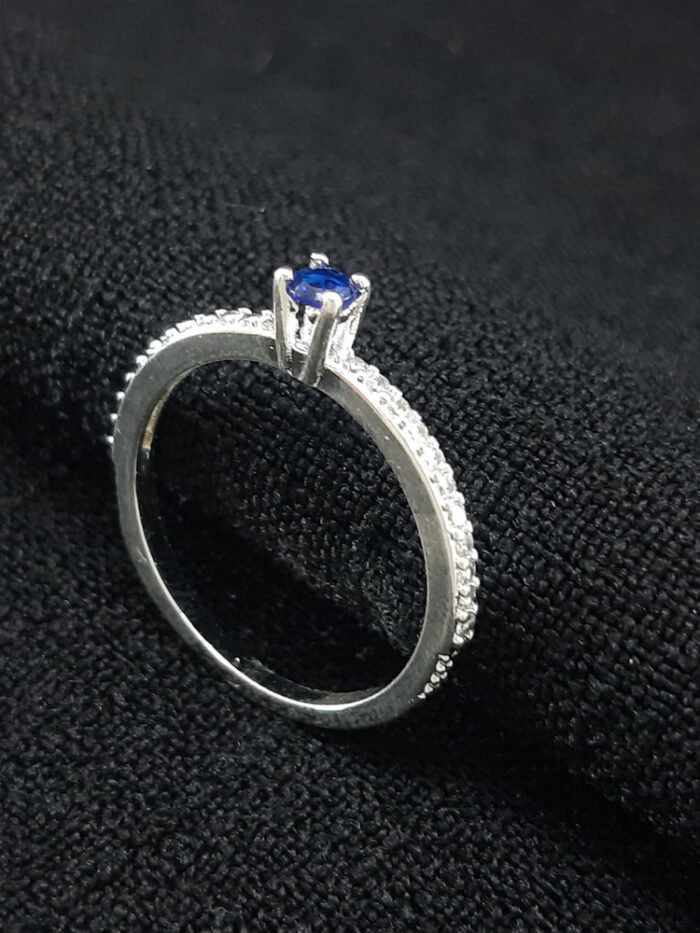 Anel ponto de luz  AZUL cravejado