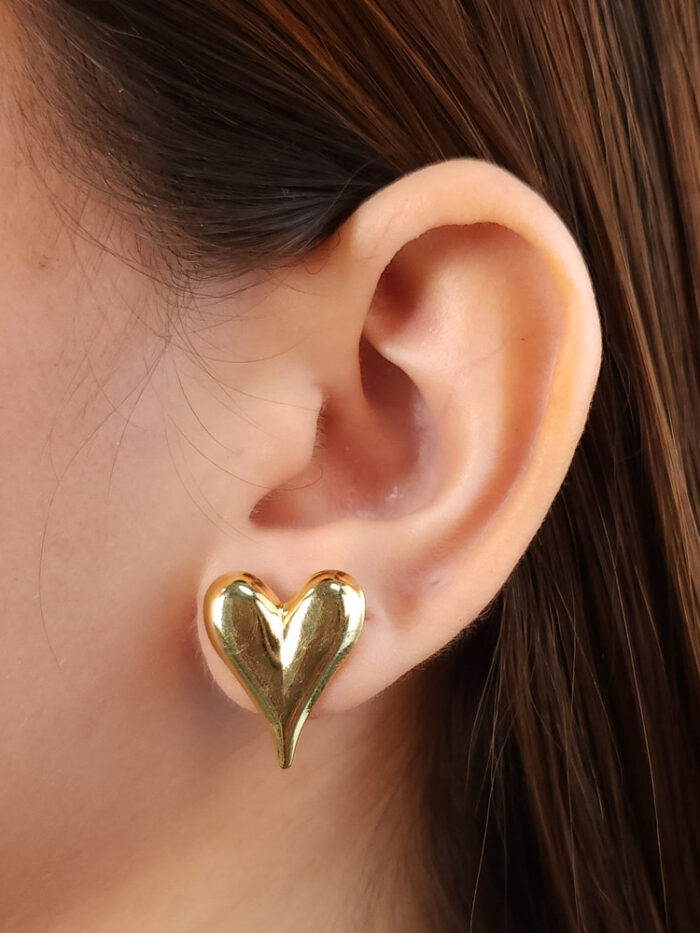Brinco coração boleado dourado