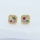 Brinco trevo cravejado ponto de luz coloridos