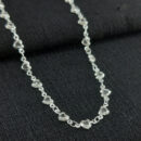 Gargantilha choker com corações boleados